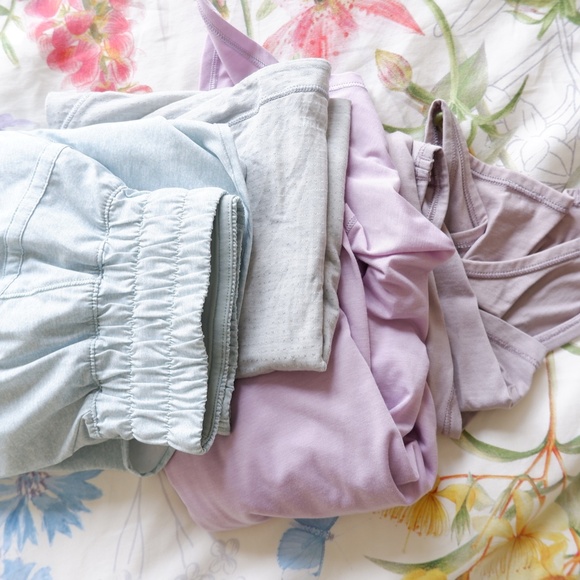 lululemon long distance tank / heathered hail/hail / size 2 - Picture 4 of 6